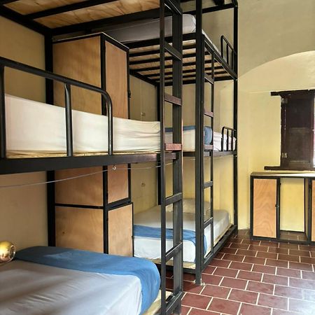 Volko Party Hostel Antigua Екстериор снимка