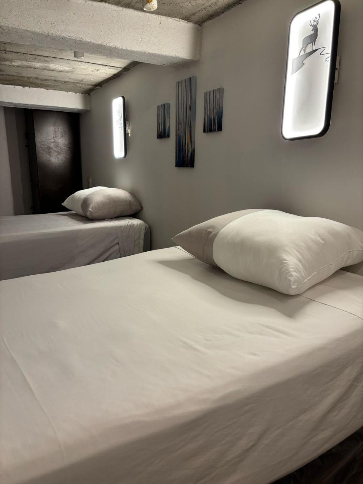 Volko Party Hostel Antigua Стая снимка